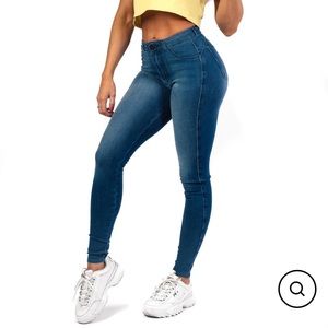 Fitjeans 360 mid waisted jeans in Azure
